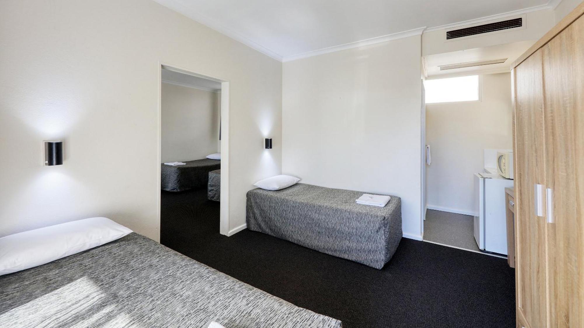 Coachman Hotel Motel Parkes Exteriér fotografie
